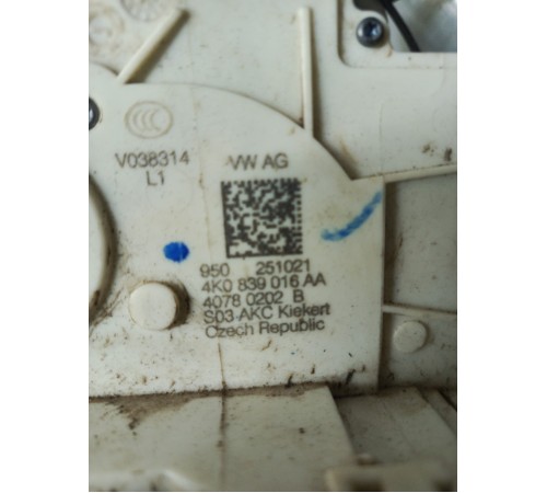 Замок двери передний левый