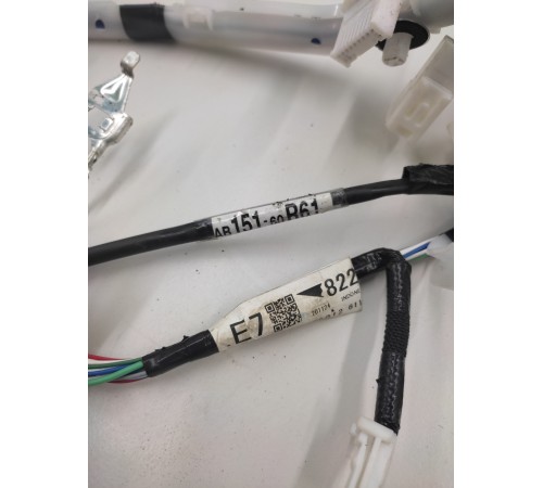 Электропроводка двери передняя правая