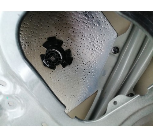 Дверь задняя левая