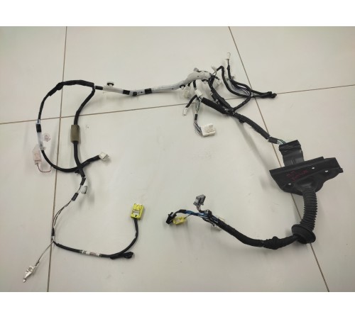 Электропроводка двери передняя правая