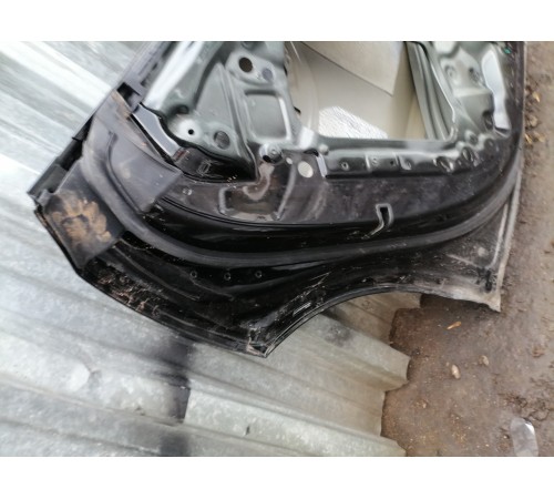 Дверь задняя левая