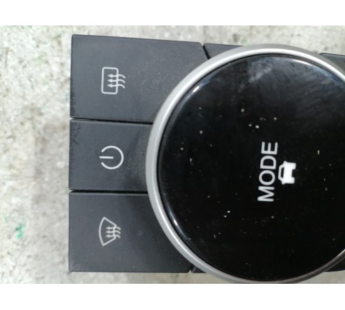 Блок кнопок многофункциональных центральной консоли