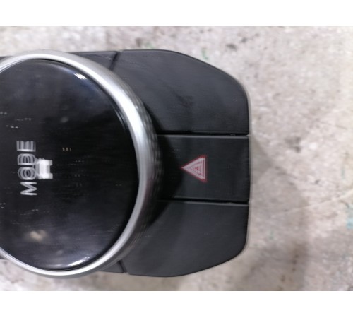 Блок кнопок многофункциональных центральной консоли