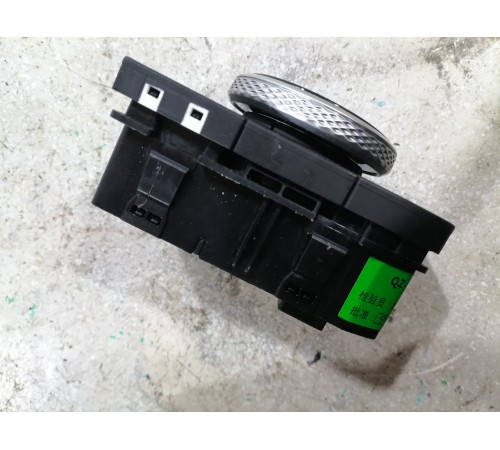 Блок кнопок многофункциональных центральной консоли