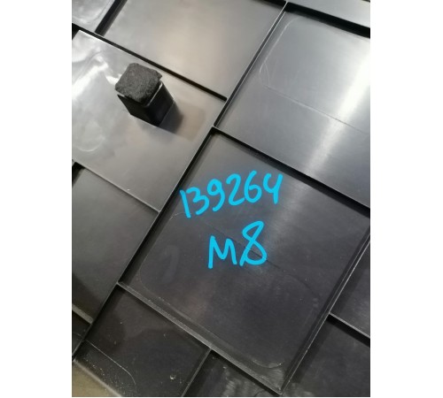 Обшивка двери задняя левая