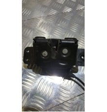 Замок багажника