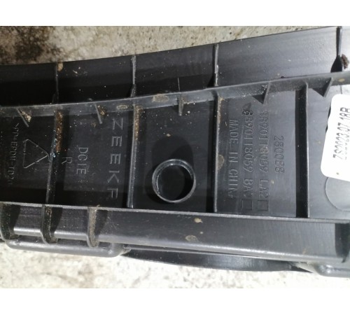 Накладка торпедо правая