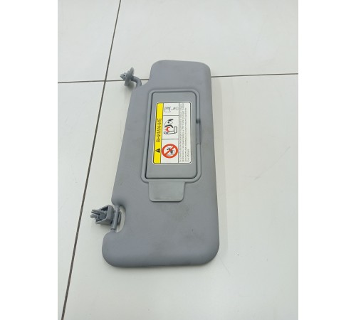 Козырек солнцезащитный правый