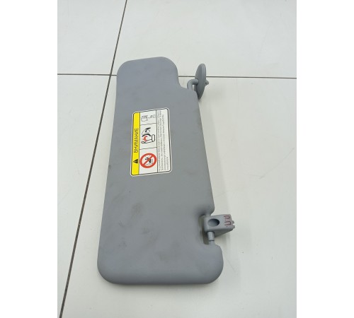 Козырек солнцезащитный правый