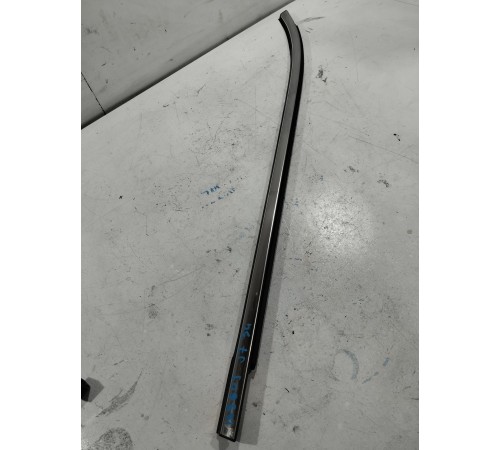 Молдинг стекла задний левый