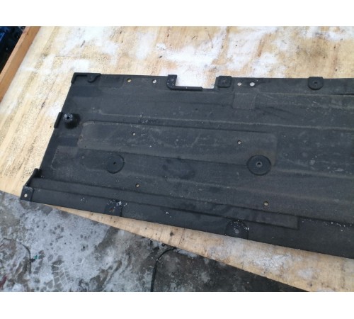 Защита днища правая антигравийная