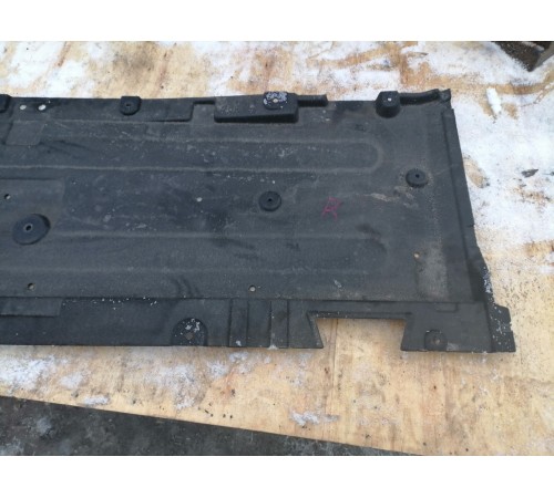 Защита днища правая антигравийная