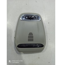 Плафон внутреннего освещения(передний)