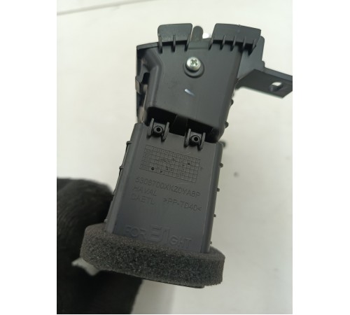 Воздушный дефлектор передний левый