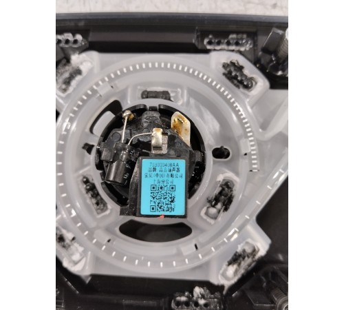 Динамик обшивки двери задний левый с декоративной накладкой