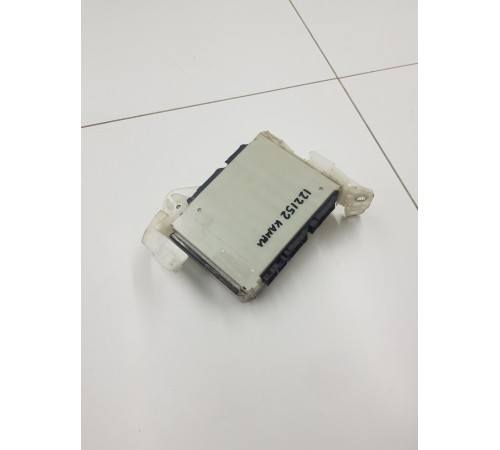 Блок предохранителей салонный