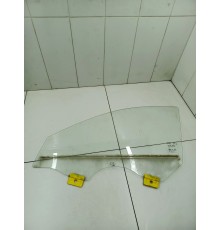 Стекло двери переднее левое