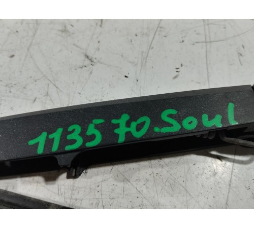 Поводок заднего стеклоочистителя