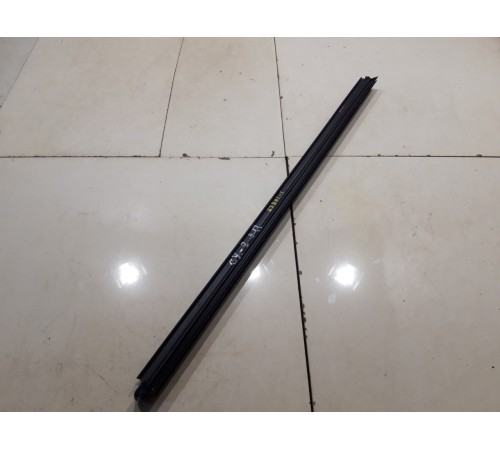 Уплотнитель стекла (задний, правый, внутренний)