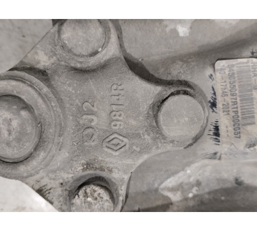 Рычаг подвески (передний левый)