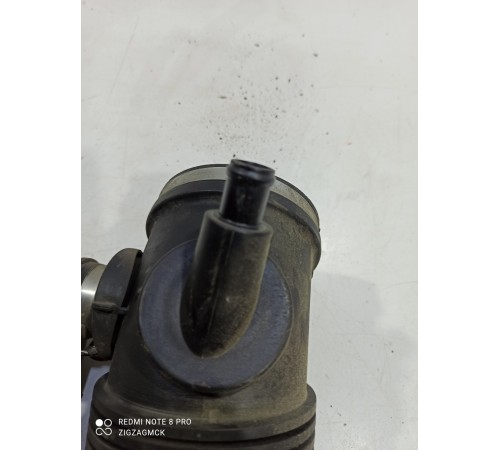 Патрубок воздушного с абсорбером