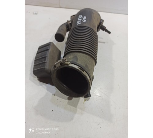 Патрубок воздушного с абсорбером