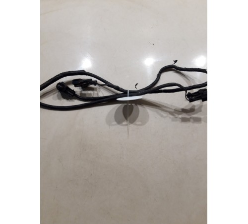 Электропроводка форсунок омывателя лобового стекла