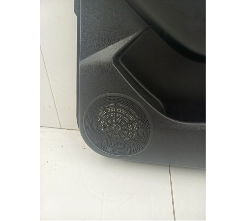 Обшивка двери задняя правая