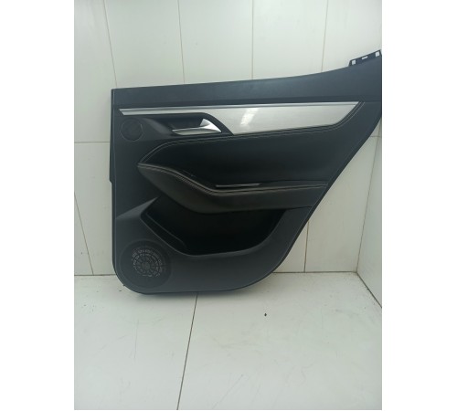 Обшивка двери задняя правая