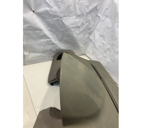 Передняя панель салона (верхняя часть)