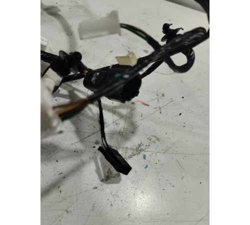 Электропроводка крышки багажника