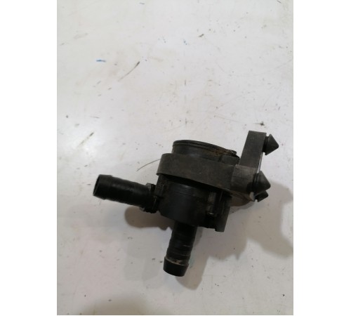 Насос охлаждающей жидкости дополнительный