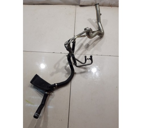 Патрубок системы охлаждения