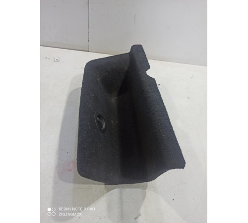 Обшивка багажника