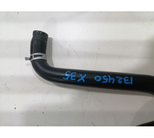 Патрубок системы охлаждения