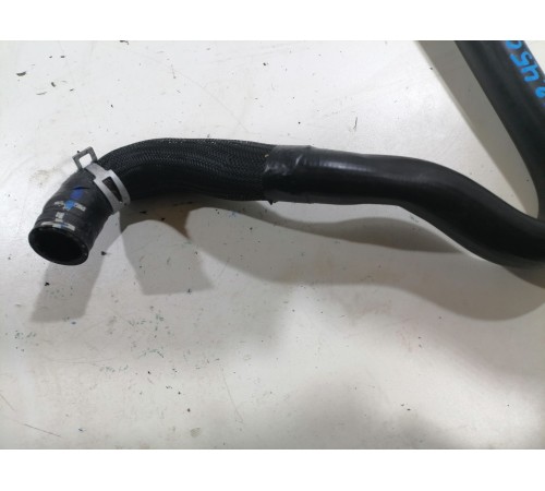 Патрубок системы охлаждения