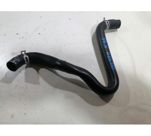 Патрубок системы охлаждения