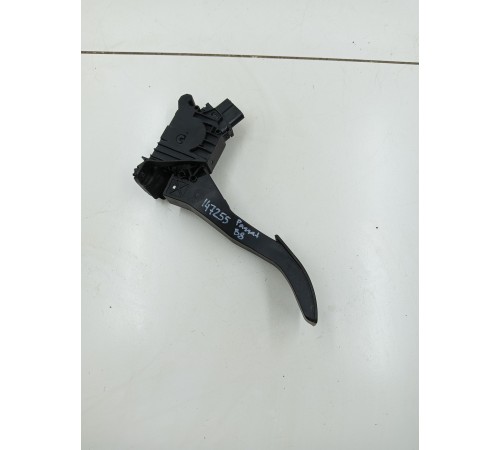 Педаль акселератор (газа)