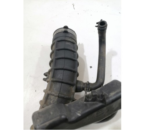 Патрубок воздушного фильтра