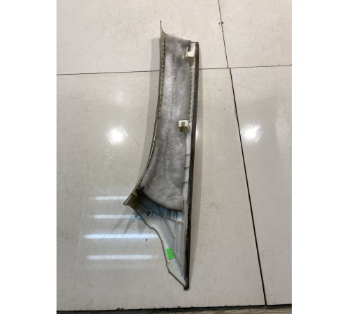 Обшивка стойки (передняя, правая)