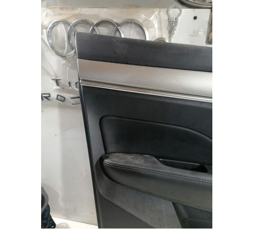 Обшивка двери передняя левая