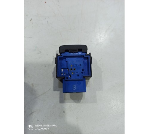 Кнопка отключения системы аварийного торможения