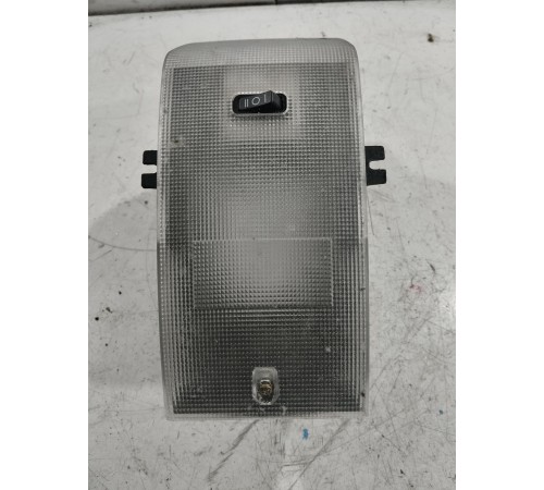 Фонарь освещения салона правый