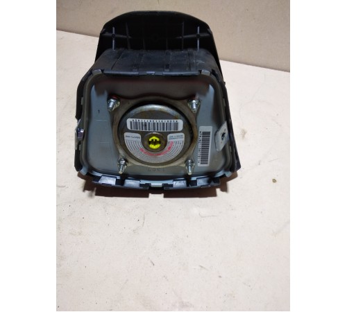 Подушка безопасности водителя