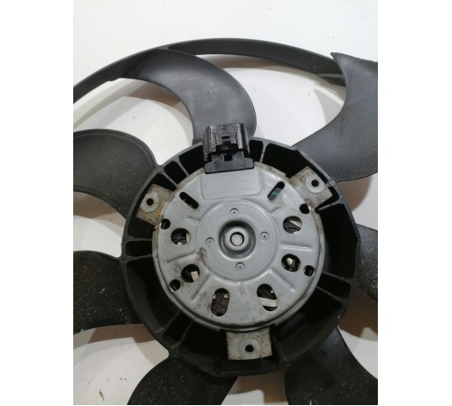 Моторчик вентилятора охлаждения двигателя