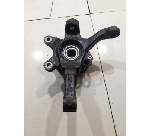 Кулак поворотный(передний левый)