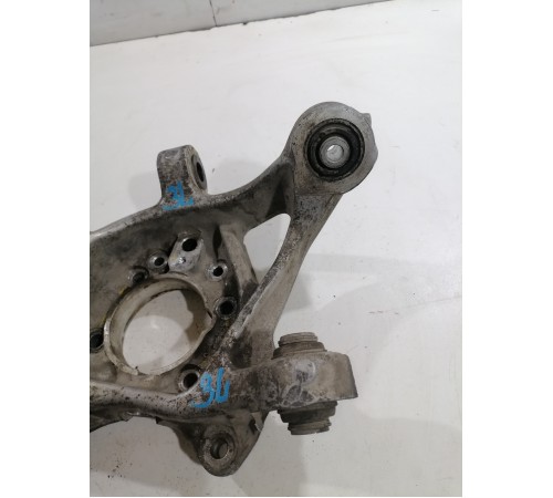 Кулак поворотный,задний левый