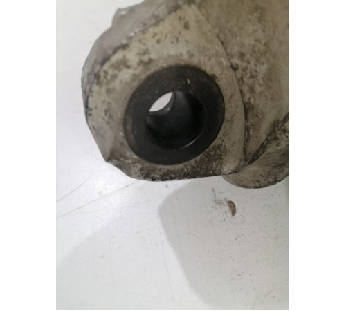 Кулак поворотный,задний левый