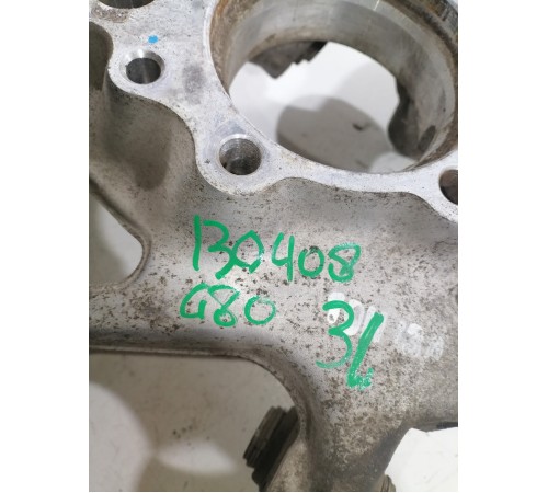 Кулак поворотный,задний левый