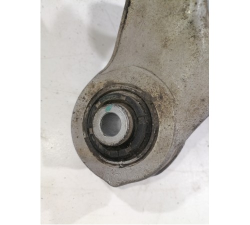 Кулак поворотный,задний левый